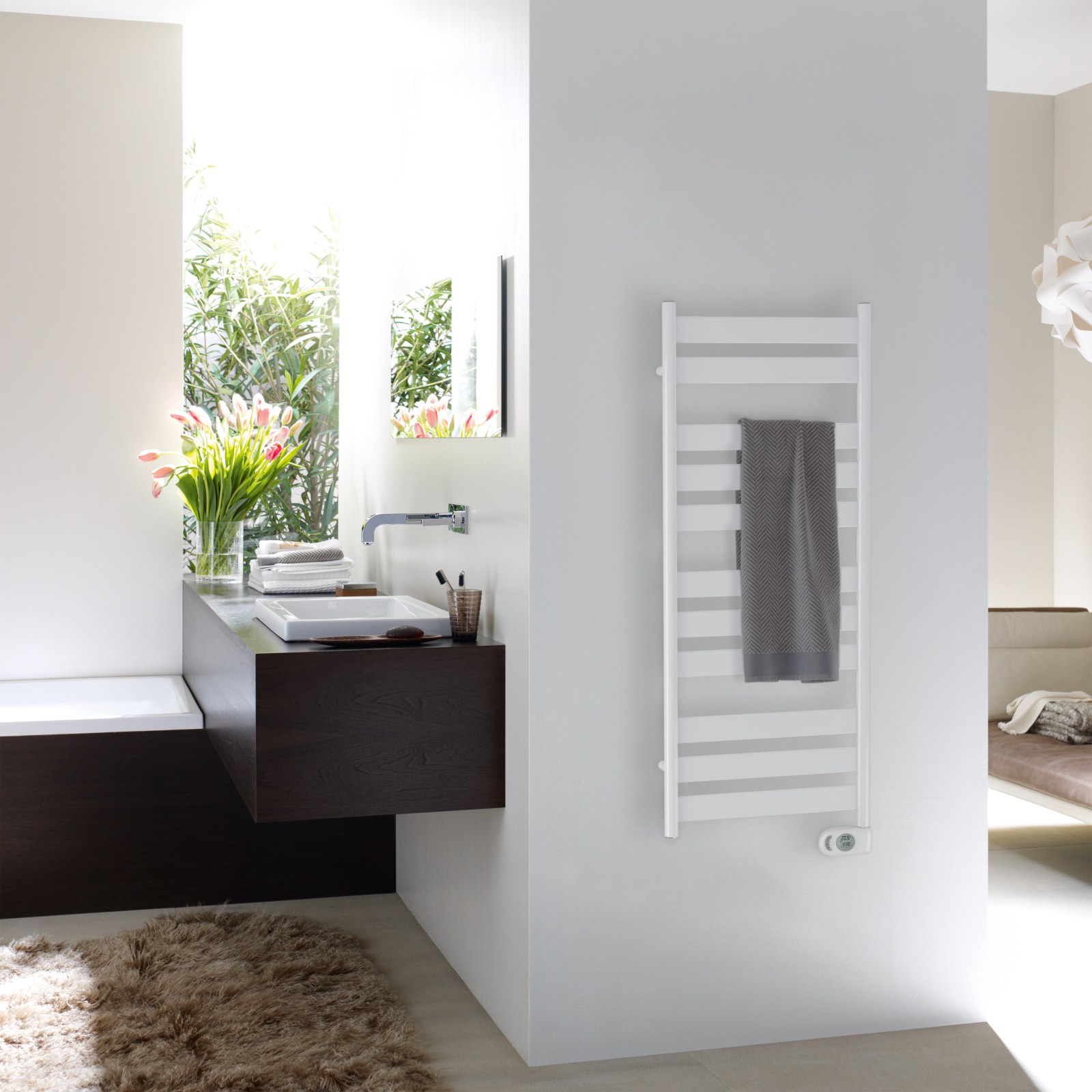 Rendering Zehnder Zeta Decorative radiator Angled view